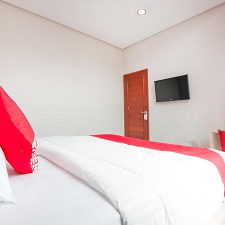 Oyo 148 Cempaka Place Homestay جاكرتا المظهر الخارجي الصورة
